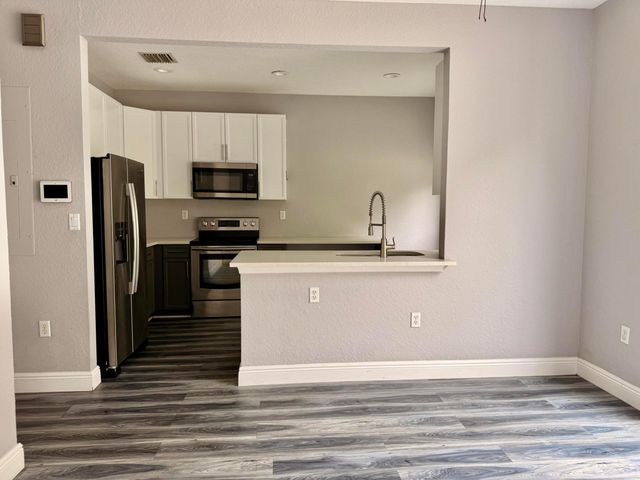236 Lake Monterey Circle, Boynton Beach, FL 33426