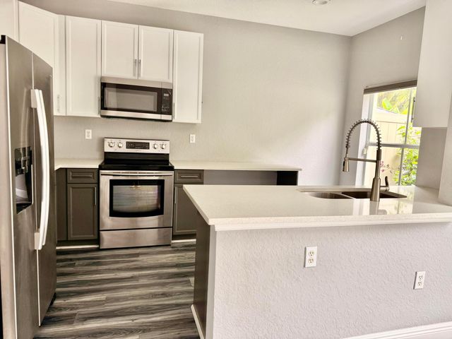 236 Lake Monterey Circle, Boynton Beach, FL 33426