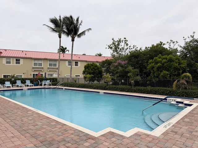 236 Lake Monterey Circle, Boynton Beach, FL 33426