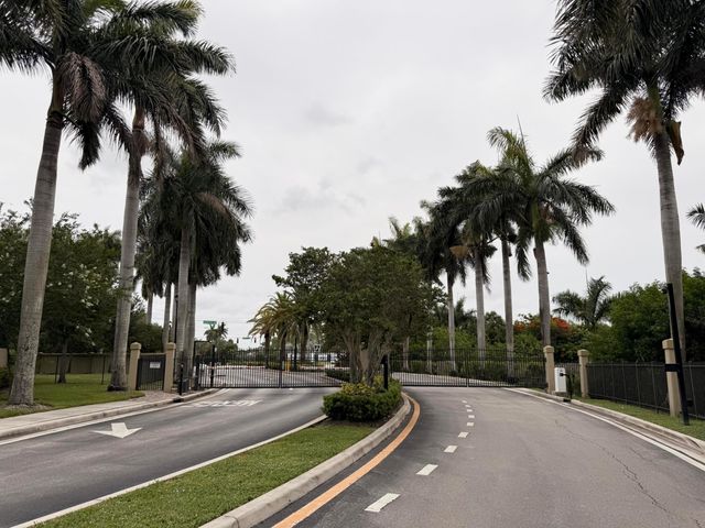 236 Lake Monterey Circle, Boynton Beach, FL 33426