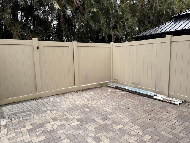 236 Lake Monterey Circle, Boynton Beach, FL 33426