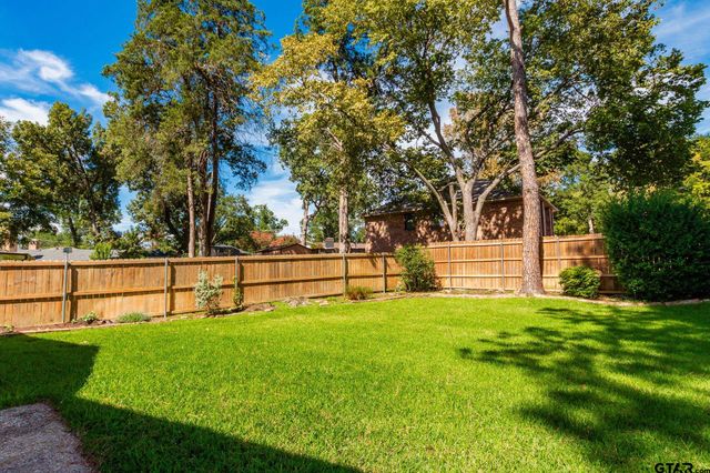 4016 Pollard Dr, Tyler, TX 75701