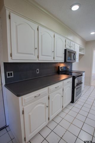 4016 Pollard Dr, Tyler, TX 75701