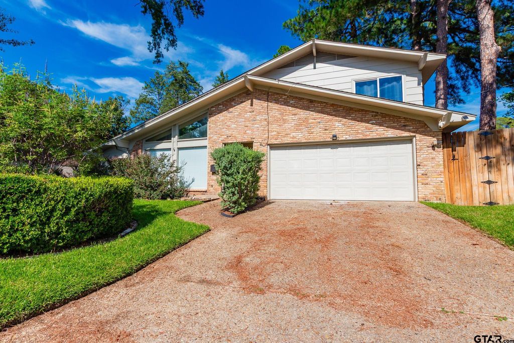 4016 Pollard Dr, Tyler, TX 75701