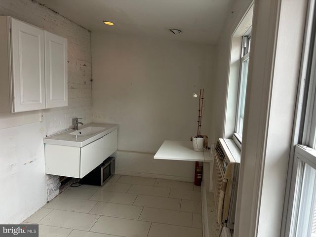 1620 WISCONSIN AVE NW, Washington, DC 20007