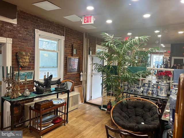 1620 WISCONSIN AVE NW, Washington, DC 20007