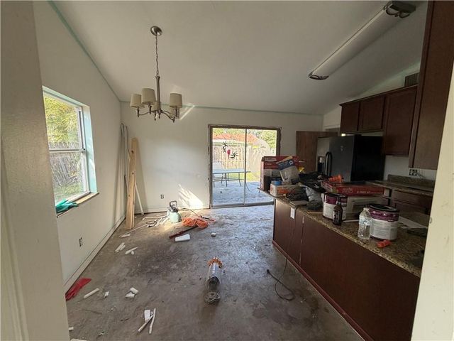 6526 4th St, Vero Beach, FL 32968