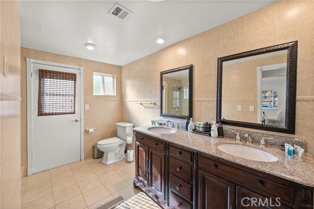 6045 Sausalito Avenue, Woodland Hills (los Angeles), CA 91367