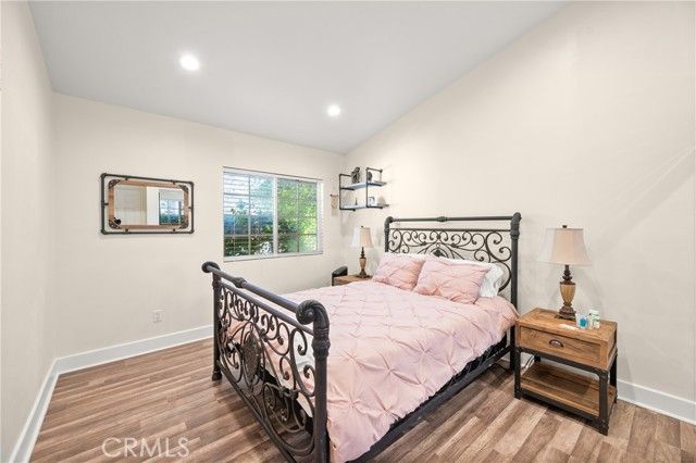 6045 Sausalito Avenue, Woodland Hills (los Angeles), CA 91367