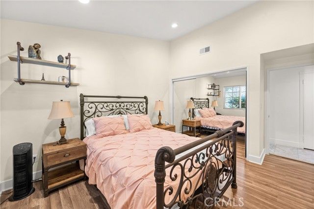 6045 Sausalito Avenue, Woodland Hills (los Angeles), CA 91367