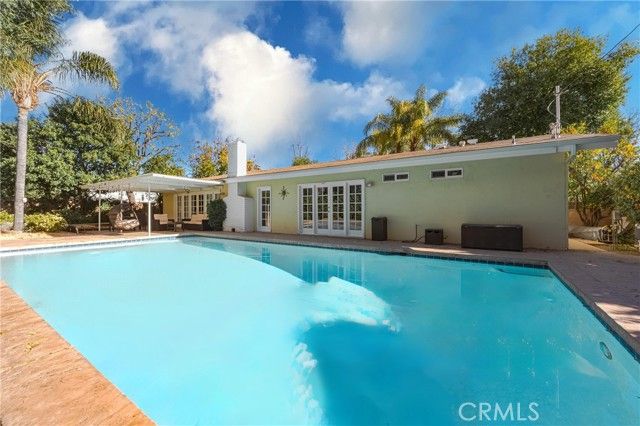 6045 Sausalito Avenue, Woodland Hills (los Angeles), CA 91367