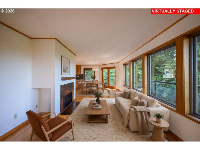 2445 Sw MONTGOMERY Dr, Portland, OR 97201