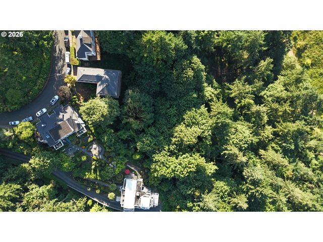 2445 Sw MONTGOMERY Dr, Portland, OR 97201