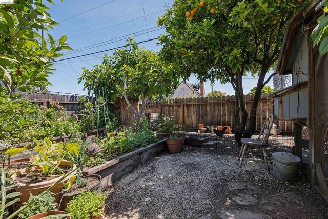3031 Barrett Ave, Richmond, CA 94804