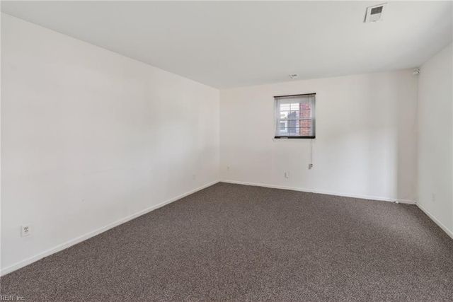 195 Bentley DR, Newport News, VA 23602