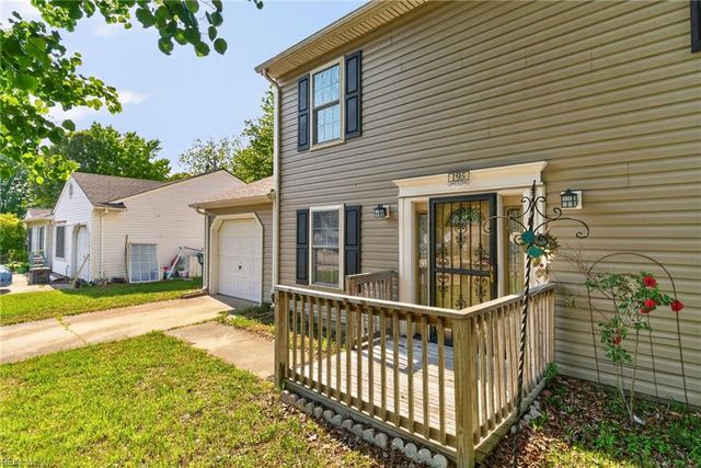 195 Bentley DR, Newport News, VA 23602
