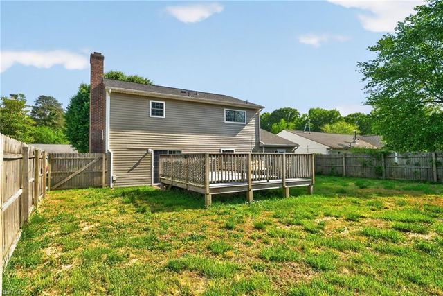 195 Bentley DR, Newport News, VA 23602