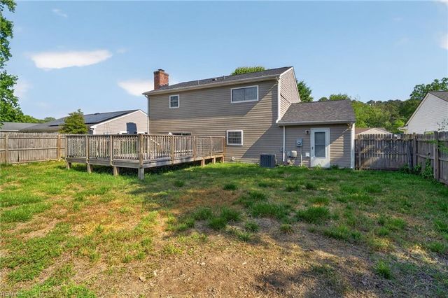195 Bentley DR, Newport News, VA 23602