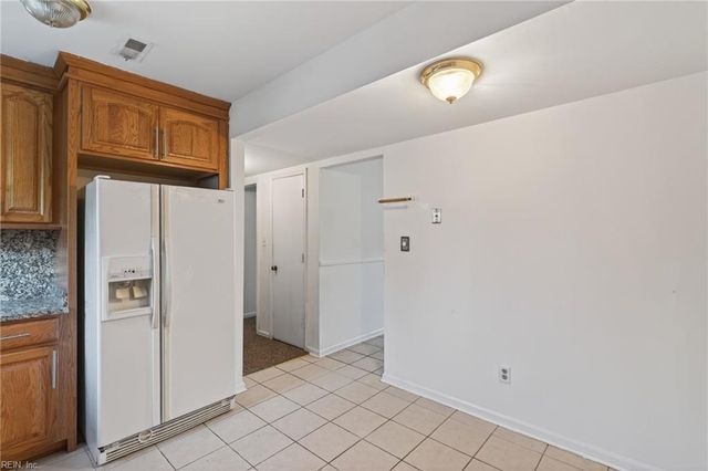 195 Bentley DR, Newport News, VA 23602