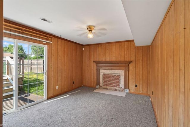 195 Bentley DR, Newport News, VA 23602