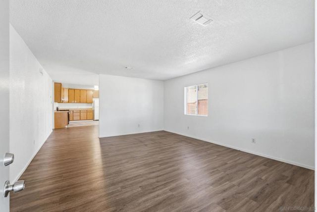 559 61st St, San Diego, CA 92114