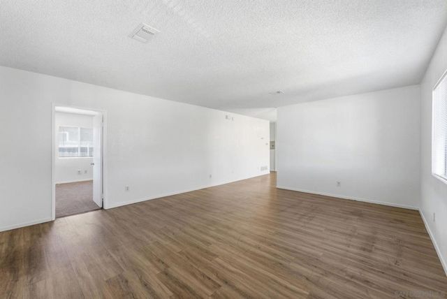 559 61st St, San Diego, CA 92114