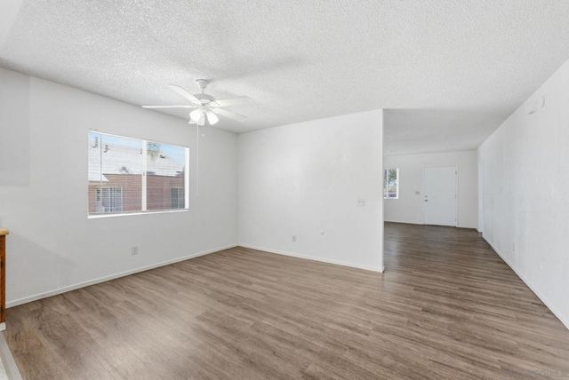559 61st St, San Diego, CA 92114