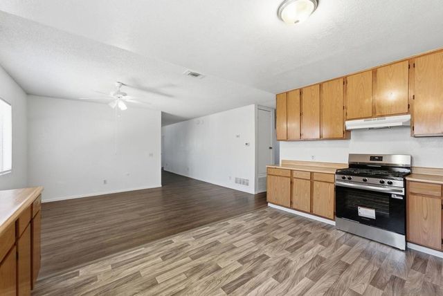 559 61st St, San Diego, CA 92114