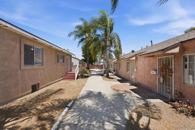 559 61st St, San Diego, CA 92114