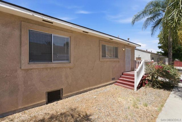559 61st St, San Diego, CA 92114