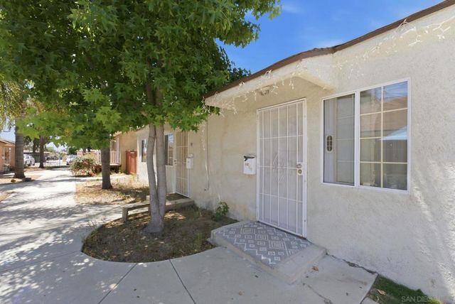 559 61st St, San Diego, CA 92114
