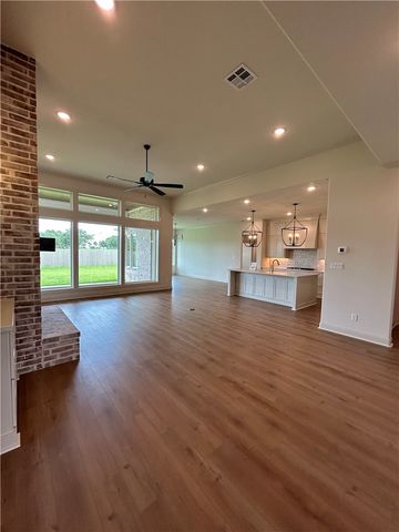 7052 Skipping Rock Path, Bryan, TX 77808
