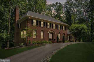 5504 W RIDGE VIEW DR, Fairfax, VA 22030