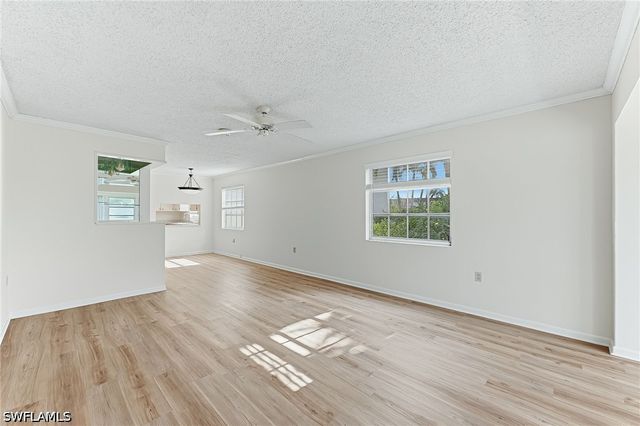315 Saint Andrews BLVD D5, Naples, FL 34113