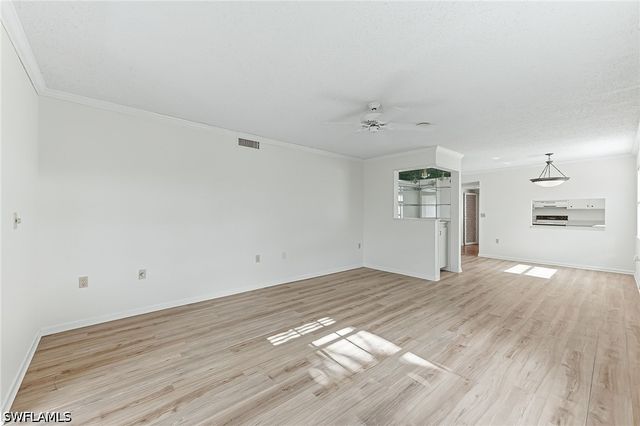 315 Saint Andrews BLVD D5, Naples, FL 34113