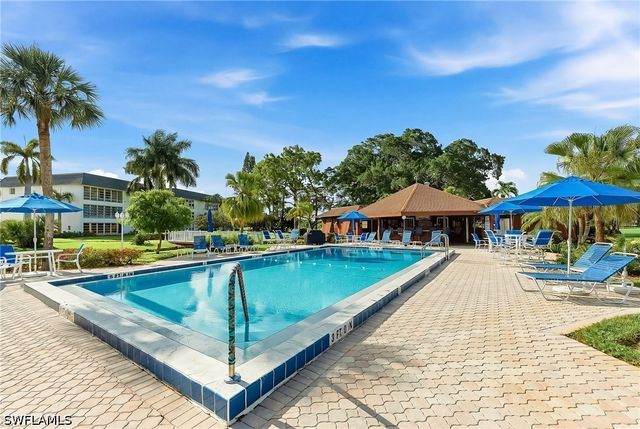 315 Saint Andrews BLVD D5, Naples, FL 34113