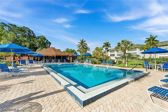 315 Saint Andrews BLVD D5, Naples, FL 34113