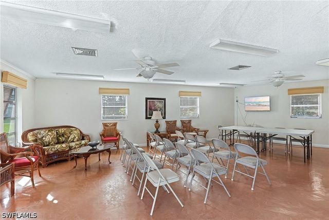 315 Saint Andrews BLVD D5, Naples, FL 34113