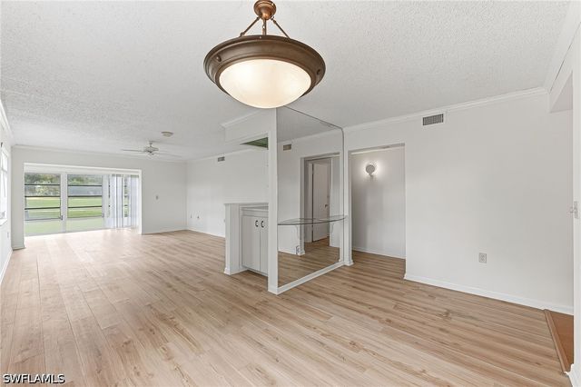 315 Saint Andrews BLVD D5, Naples, FL 34113
