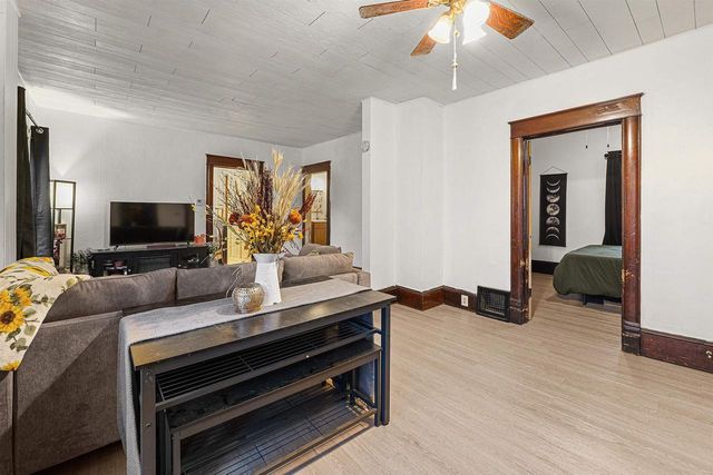 120 BOWEN STREET, Oshkosh, WI 54901