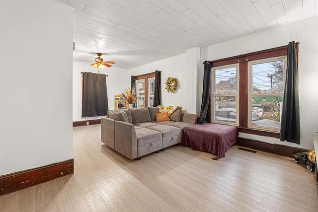 120 BOWEN STREET, Oshkosh, WI 54901