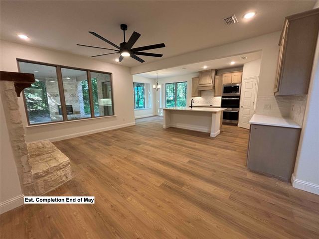 121 Loveta Lane, Boyd, TX 76023
