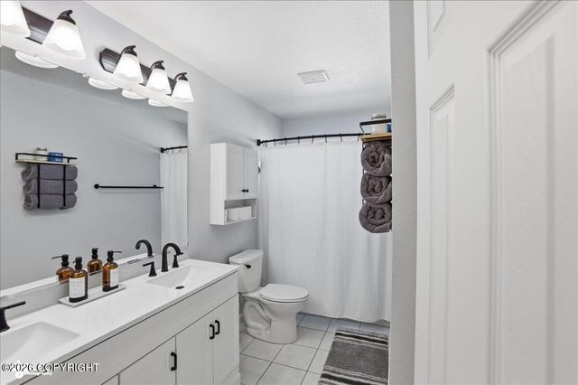 1717 Dimond Drive, Anchorage, AK 99507