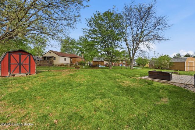 10802 Corbin Ct, Louisville, KY 40229