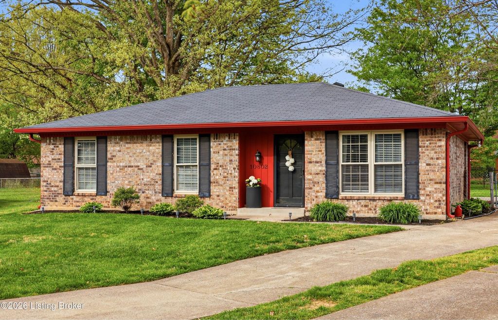 10802 Corbin Ct, Louisville, KY 40229