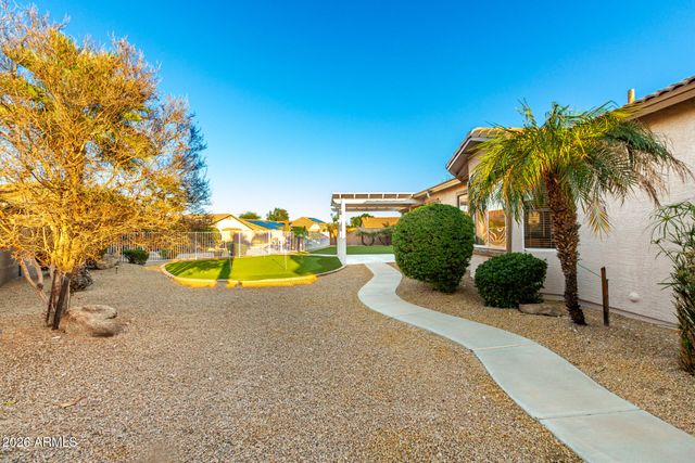 15225 N 185TH Avenue, Surprise, AZ 85388