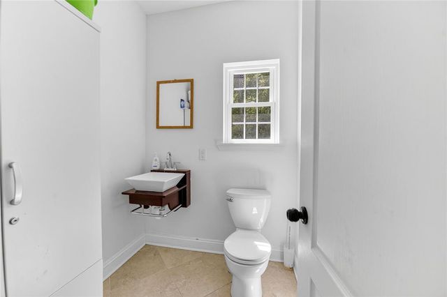 108 Peace Falls Road, Lehman Twp, PA 18302