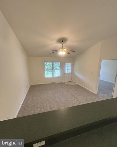 1253 PROGRESS RD, Chambersburg, PA 17201