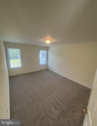 1253 PROGRESS RD, Chambersburg, PA 17201