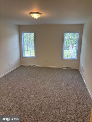 1253 PROGRESS RD, Chambersburg, PA 17201
